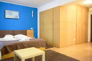 Апарт-отели Decebal Residence Apartments Бухарест Номер-студио с кроватью размера «king-size» 3-6